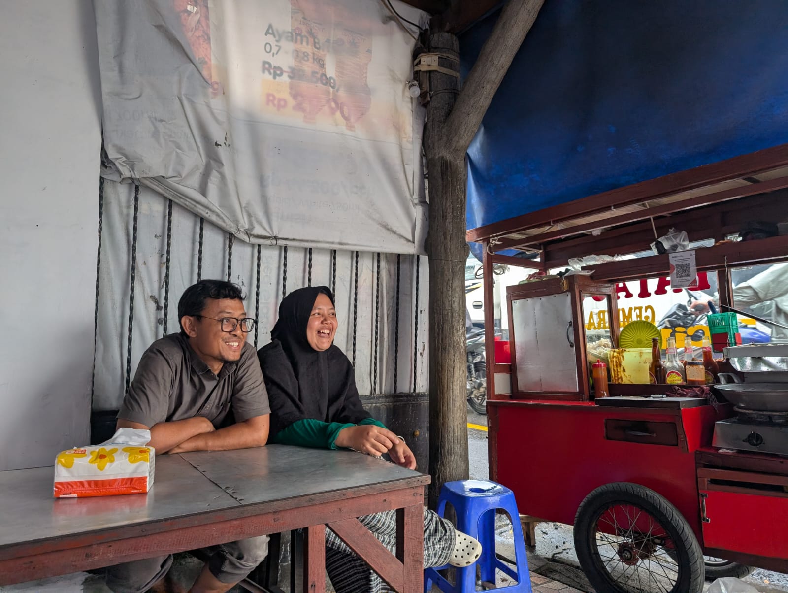 Batagor Gembira Raup Omzet Rp 3 Juta Per Hari, Karyawan 12 Orang dari Garut hingga Bogor