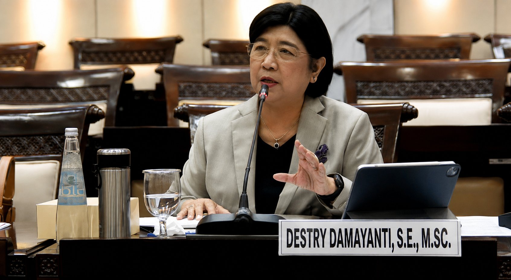 Destry: Naikkan BI Rate Bukan Satu-satunya Cara Stabilkan Rupiah