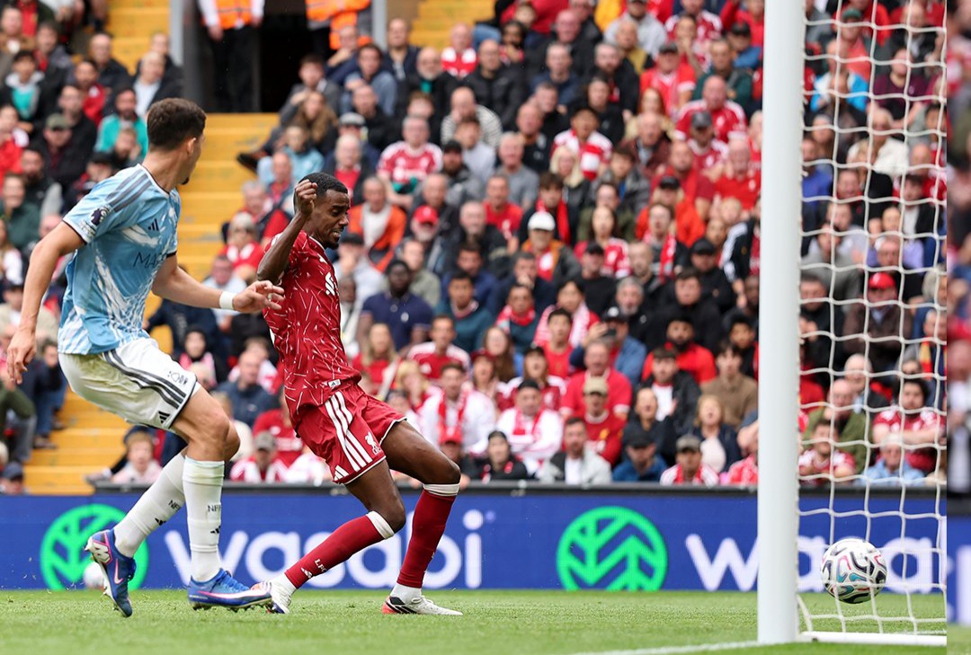 Klasemen Liga Inggris: Liverpool Tertahan di Posisi 11, Man City Naik ke Puncak