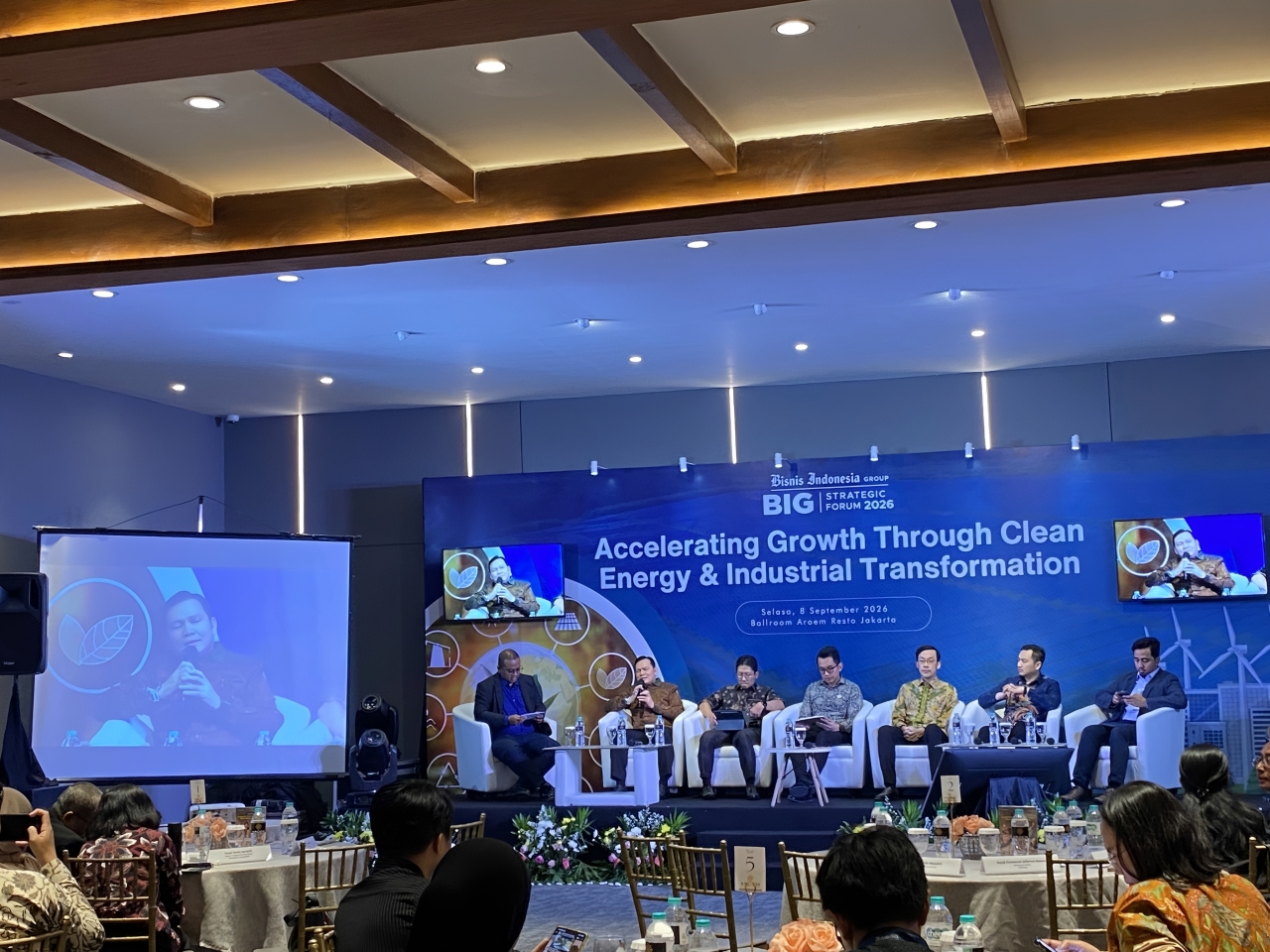 Pemerintah Siapkan Aturan PLTS 100 GW untuk Percepat Energi Surya