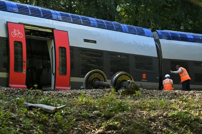 Kereta Anjlok di Prancis, 44 Orang Terluka, Polisi Selidiki Dugaan Sabotase