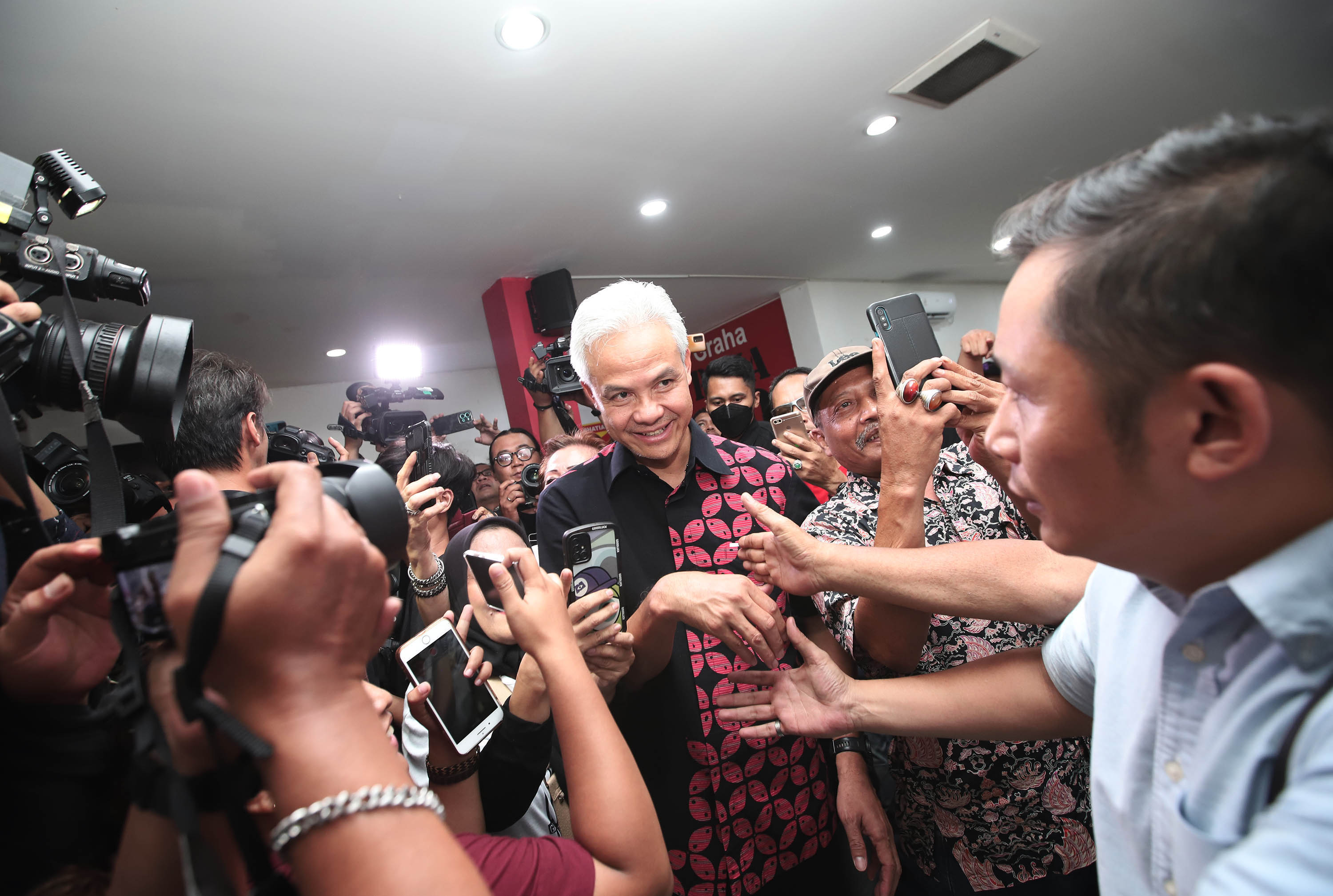 PDIP Disebut Poros Pilpres 2029, Ganjar: Masalah Rakyat yang Harus Diurus Hari Ini