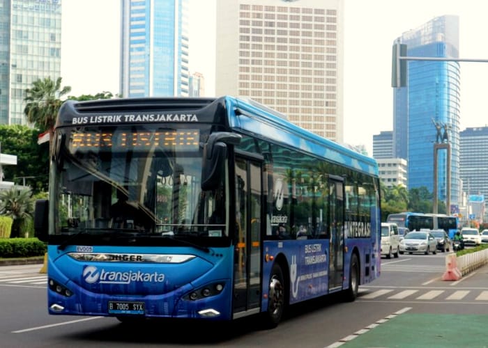 Transjakarta Sesuaikan Operasional Saat HUT ke-81 RI, 7 Rute Berhenti Sementara